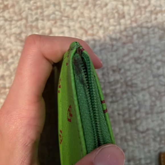 Dooney & Bourke wristlet - Picture 5 of 9